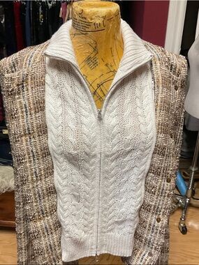 Veronica Beard Cream Cable Knit Zip Dickie